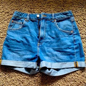 H&M Mom Ultra High Denim Jean Shorts